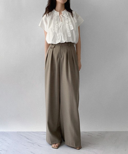 on:nue（オンニュ）の「【on:nue】[4色展開/3サイズ展開] センタープレスタックストレートスラックス（スラックス・レディース・グレー/ブラック/カーキ/オートミール・LARGE/MEDIUM/SMALL）」の16枚目の写真