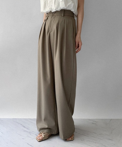 on:nue（オンニュ）の「【on:nue】[4色展開/3サイズ展開] センタープレスタックストレートスラックス（スラックス・レディース・グレー/ブラック/カーキ/オートミール・LARGE/MEDIUM/SMALL）」の15枚目の写真