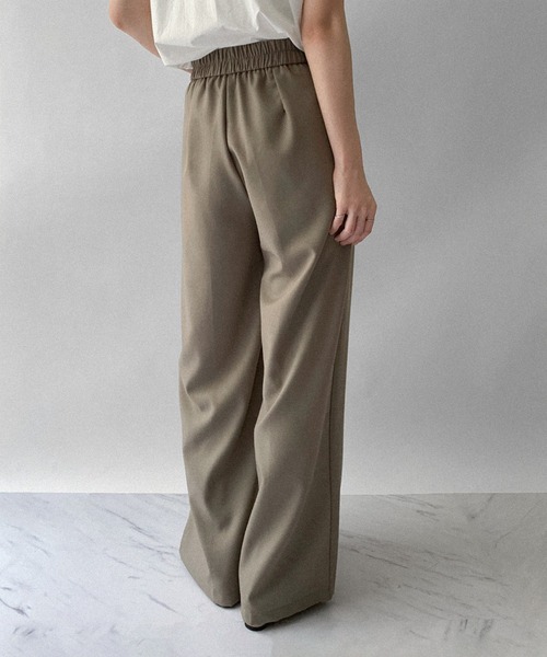 on:nue（オンニュ）の「【on:nue】[4色展開/3サイズ展開] センタープレスタックストレートスラックス（スラックス・レディース・グレー/ブラック/カーキ/オートミール・LARGE/MEDIUM/SMALL）」の18枚目の写真