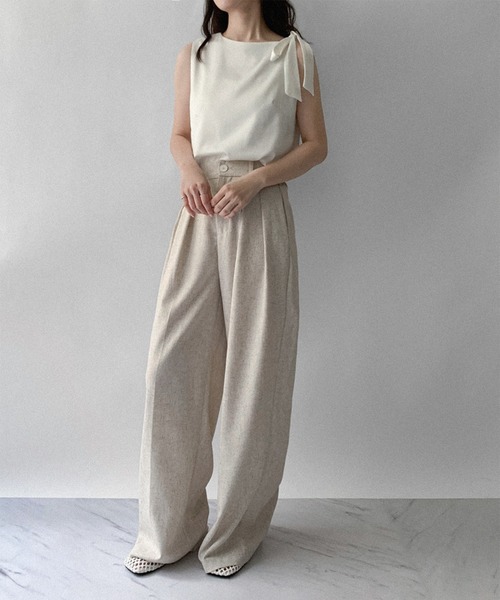 on:nue（オンニュ）の「【on:nue】[4色展開/3サイズ展開] センタープレスタックストレートスラックス（スラックス・レディース・グレー/ブラック/カーキ/オートミール・LARGE/MEDIUM/SMALL）」の10枚目の写真