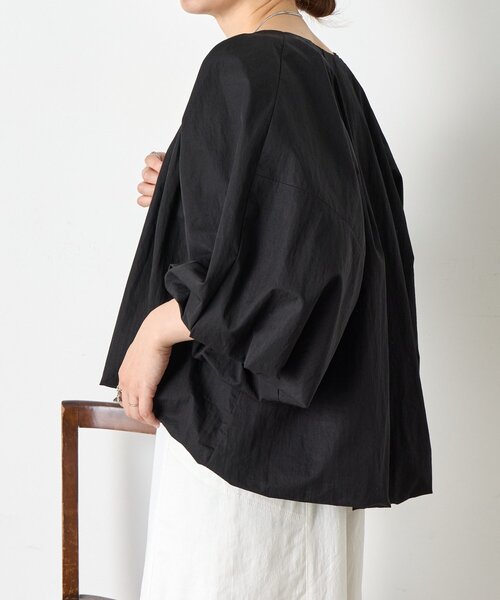 Jena espace merveilleux（ジェナ　エスパスメルヴェイユ）の「タックバルーンジャケット（ベスト・レディース・ベージュ/ブラック・FREE）」の13枚目の写真