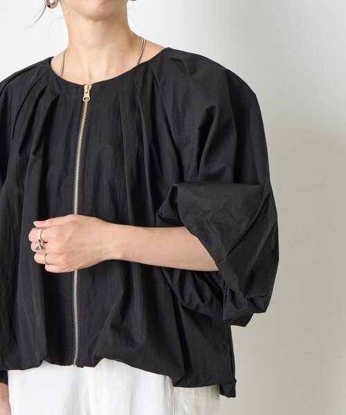 Jena espace merveilleux（ジェナ　エスパスメルヴェイユ）の「タックバルーンジャケット（ベスト・レディース・ベージュ/ブラック・FREE）」の20枚目の写真