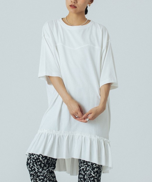 ROSE BUD(ローズバッド)の「FRILL TEE DRESS(ワンピース・レディース・ホワイト/ピンク/ブラック・ONE SIZE)」の1枚目の写真