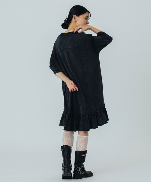 ROSE BUD(ローズバッド)の「FRILL TEE DRESS(ワンピース・レディース・ホワイト/ピンク/ブラック・ONE SIZE)」の10枚目の写真