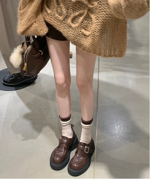 NiiNa(ニーナ)の「【 NiiNa / ニーナ 】本革厚底ワンストラップレザーシューズ(その他シューズ・レディース・ブラック/ブラウン・37/36/38/35)」の5枚目の写真