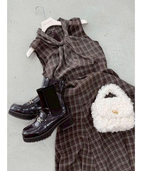 MERCURYDUO(マーキュリーデュオ)の「プードルファーバッグ(ハンドバッグ・レディース・オフホワイト/ピンク・FREE)」の14枚目の写真