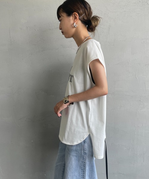 MAISON DE L'ALLURE（メゾンドゥラリュール）の「[MAISON DE L'ALLURE/メゾンドゥラリュール] ラメロゴ刺繍 フレンチスリーブTシャツ（Tシャツ/カットソー・レディース・ブラック/ネイビー/オフホワイト・F）」の20枚目の写真