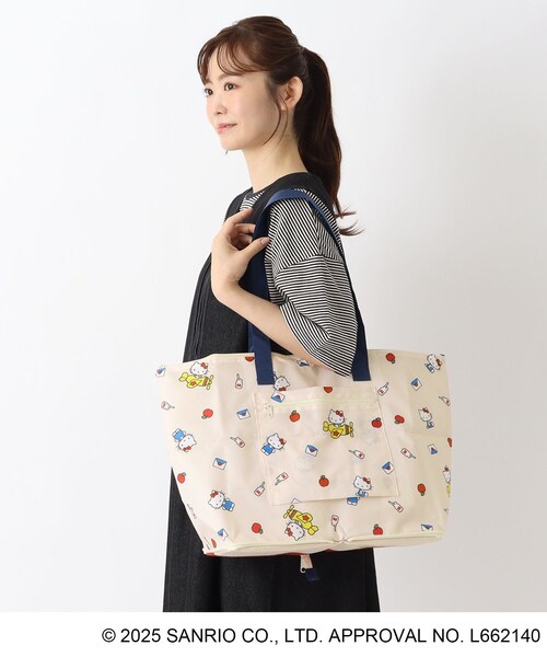 one'sterrace(ワンズテラス)の「サンリオキャラクターズ 折り畳みボストンバッグ ハローキティ(ボストンバッグ・レディース・ネイビー系5・99)」の11枚目の写真