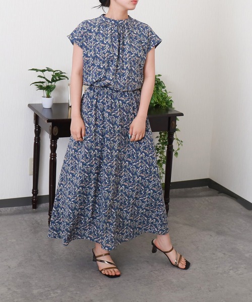 libelle more(リベル モア)の「花柄フレンチスリーブワンピース(ワンピース・レディース・アイボリー/ブラウン/ブラック/ブルー・M)」の19枚目の写真