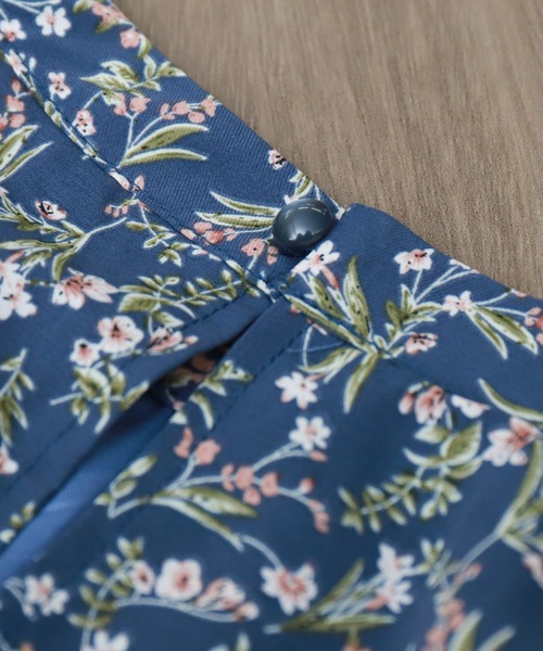 libelle more(リベル モア)の「花柄フレンチスリーブワンピース(ワンピース・レディース・アイボリー/ブラウン/ブラック/ブルー・M)」の20枚目の写真