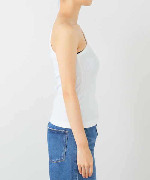 AGOLDE(エーゴールドイー)の「【AGOLDE / エーゴールドイー】VERICA ONE SHOULDER(Tシャツ/カットソー・レディース・ホワイト・FREE)」の14枚目の写真
