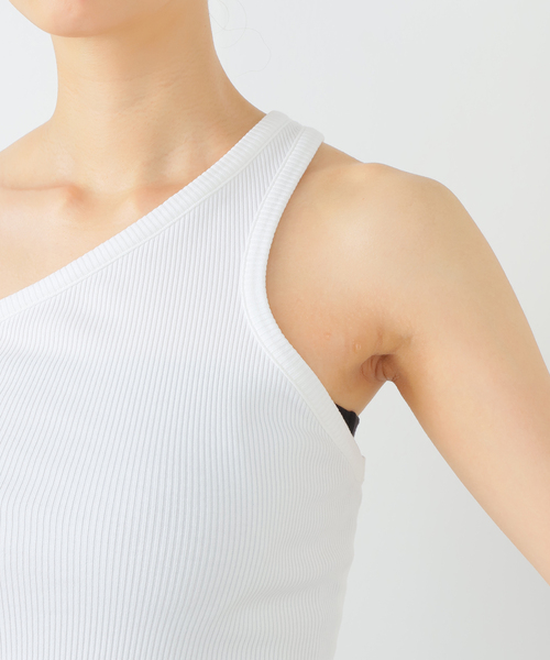AGOLDE(エーゴールドイー)の「【AGOLDE / エーゴールドイー】VERICA ONE SHOULDER(Tシャツ/カットソー・レディース・ホワイト・FREE)」の15枚目の写真