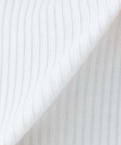 AGOLDE(エーゴールドイー)の「【AGOLDE / エーゴールドイー】VERICA ONE SHOULDER(Tシャツ/カットソー・レディース・ホワイト・FREE)」の19枚目の写真