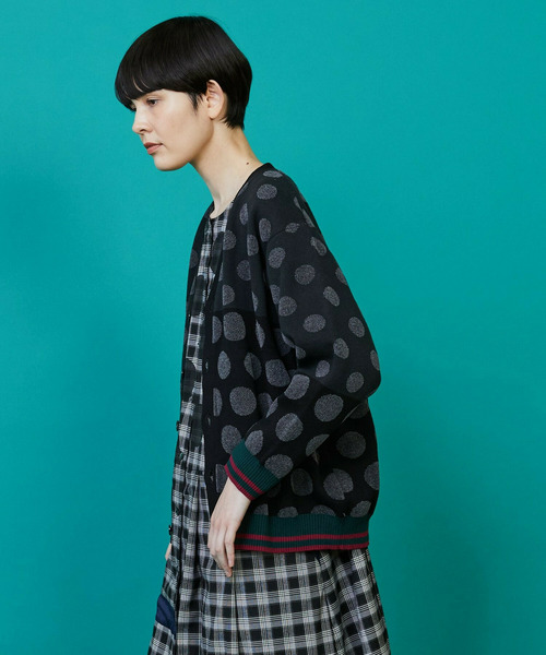 FRAPBOIS（フラボア）の「ドッツーニット カーディガン（ニット/セーター・レディース・ブラック系その他/ブラウン系その他・1/2）」の12枚目の写真