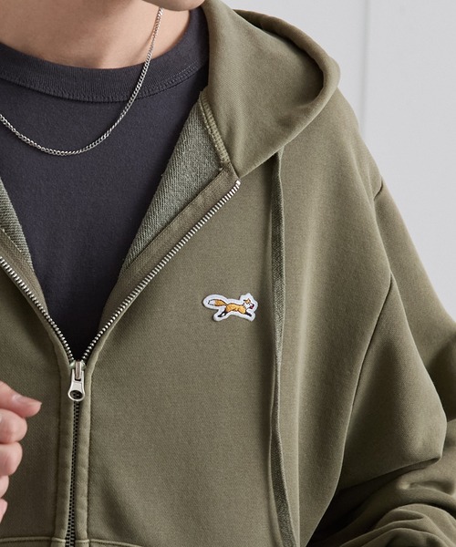 PENNEYS（ぺニーズ）の「PENNEYS/ペニーズ 別注 THE FOX ロゴ ワンポイント刺繍 ヴィンテージライク ヘビーウェイト ジップパーカー【セットアップ対応】（パーカー・メンズ・ブラウン/ブラック/グレー/カーキ/ネイビー・S/L/M）」の4枚目の写真