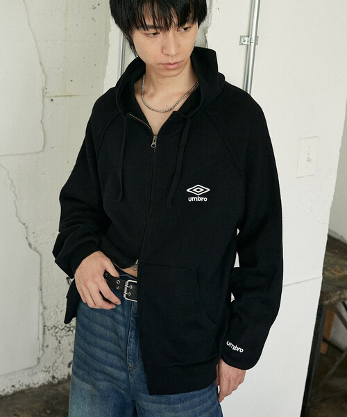 UMBRO(アンブロ)の「KNIT FULL-ZIP HOODIE/ニットフルジップフーディー/UMBRO別注(限定展開)(ニット/セーター・メンズ・ライトグレー/ブラック/ネイビー・MEDIUM/LARGE)」の16枚目の写真