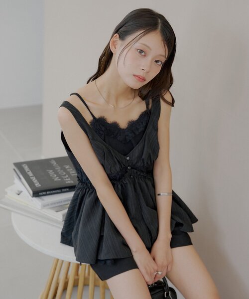 Chico ブラック フロントボタンツイードペプラムベスト 5色展開/セットアップ対応】フロントボタンツイードペプラム