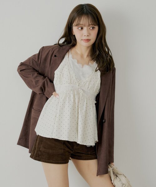 Chico（チコ）の「ランジェリーレイヤードサテンペプラムキャミ（シャツ/ブラウス・レディース・ブラック/ホワイト系その他2/ホワイト・FREE）」の6枚目の写真