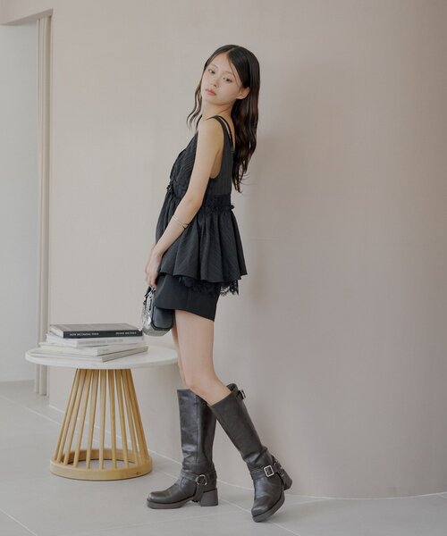 Chico（チコ）の「ランジェリーレイヤードサテンペプラムキャミ（シャツ/ブラウス・レディース・ブラック/ホワイト系その他2/ホワイト・FREE）」の13枚目の写真