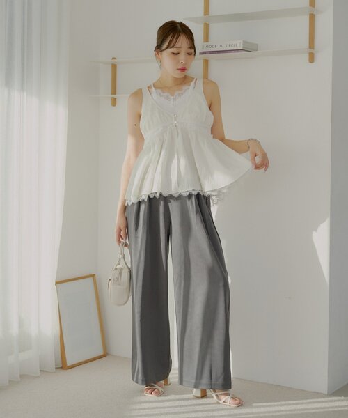 Chico（チコ）の「ランジェリーレイヤードサテンペプラムキャミ（シャツ/ブラウス・レディース・ブラック/ホワイト系その他2/ホワイト・FREE）」の21枚目の写真