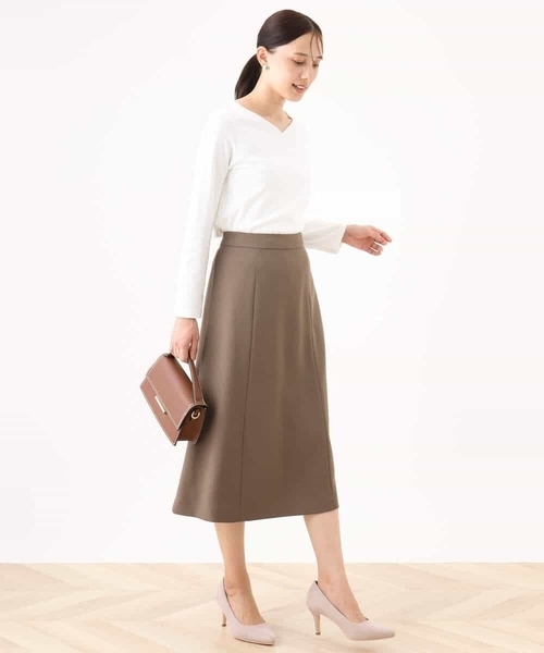 OFUON le MK（オフオンルエムケー）の「【2025AW】ハートネックコットンカットソー/洗える/WEB限定サイズあり（Tシャツ/カットソー・レディース・ホワイト/ブルー系その他・36/38）」の16枚目の写真