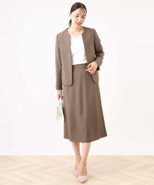 OFUON le MK（オフオンルエムケー）の「【2025AW】ハートネックコットンカットソー/洗える/WEB限定サイズあり（Tシャツ/カットソー・レディース・ホワイト/ブルー系その他・36/38）」の12枚目の写真