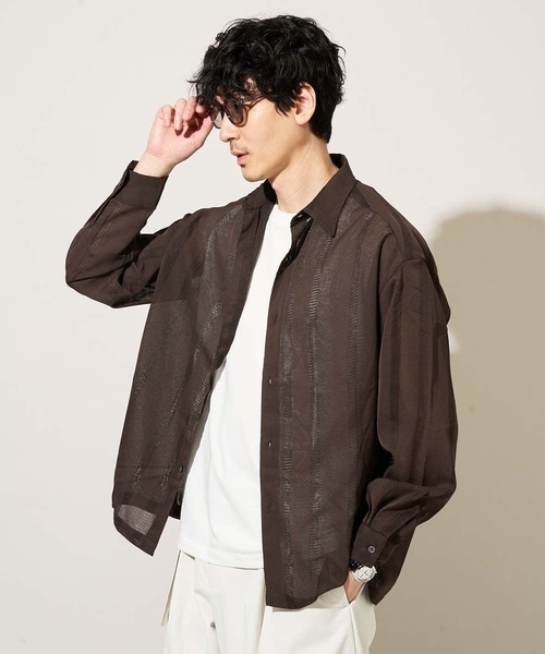 a.v.v(アーヴェヴェ)の「【イージーケア/速乾】カラミストライプワイドシルエットシャツ【洗濯機で洗える】(シャツ/ブラウス・メンズ・チャコールグレー/ブラウン・48/46/50)」の1枚目の写真