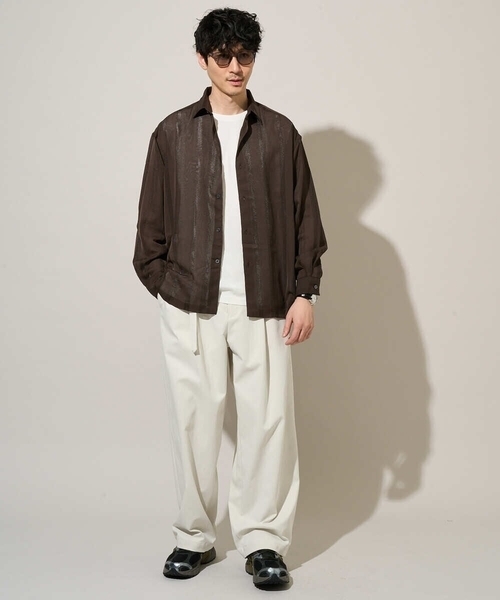 a.v.v(アーヴェヴェ)の「【イージーケア/速乾】カラミストライプワイドシルエットシャツ【洗濯機で洗える】(シャツ/ブラウス・メンズ・チャコールグレー/ブラウン・48/46/50)」の5枚目の写真