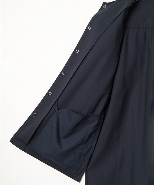 ikka(イッカ)の「GOKU楽AIRシャウター(シャツ/ブラウス・メンズ・ネイビー/スモークグレー・M/L/XL/S)」の21枚目の写真