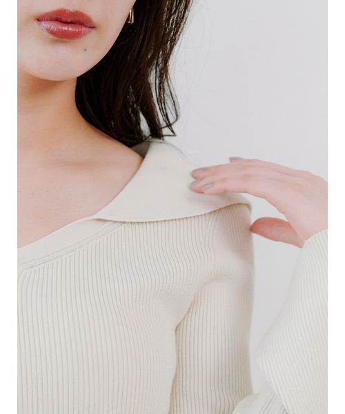 SNIDEL（スナイデル）の「オフショル衿ニットプルオーバー（ニット/セーター・レディース・ブラック/アイボリー/ミント・F）」の14枚目の写真
