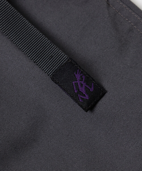 Gramicci（グラミチ）の「GRAMICCI/グラミチ 別注T/C TWILL JOGGER PANTS（その他パンツ・メンズ・チャコールグレー/ベージュ/ブラック・MEDIUM/LARGE/SMALL）」の7枚目の写真