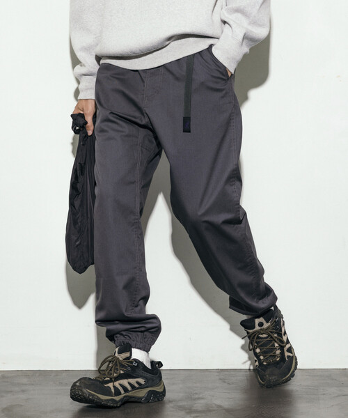 Gramicci（グラミチ）の「GRAMICCI/グラミチ 別注T/C TWILL JOGGER PANTS（その他パンツ・メンズ・チャコールグレー/ベージュ/ブラック・MEDIUM/LARGE/SMALL）」の15枚目の写真