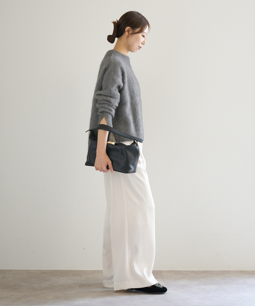 IENA（イエナ）の「FLUFFYプルオーバー（ニット/セーター・レディース・ネイビー/アイボリー/グレー・FREE）」の6枚目の写真