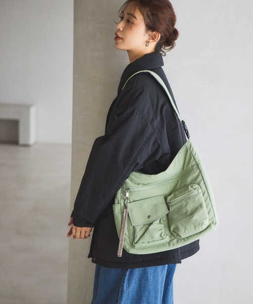 studio CLIP（スタディオクリップ）の「【人間工学に基づいて考えた！】からだよろこぶ2WAYバッグ（トートバッグ・レディース・ブラック/ベージュ/ライトグリーン・FREE）」の6枚目の写真