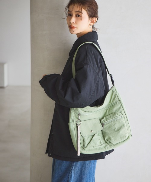 studio CLIP（スタディオクリップ）の「【人間工学に基づいて考えた！】からだよろこぶ2WAYバッグ（トートバッグ・レディース・ブラック/ベージュ/ライトグリーン・FREE）」の7枚目の写真