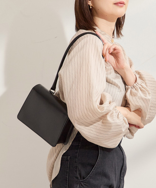 journal standard L'essage（ジャーナルスタンダードレサージュ）の「《SP》シルクレーヨンシアードルマンシャツ（シャツ/ブラウス・レディース・ブラック/ベージュ・FREE）」の4枚目の写真