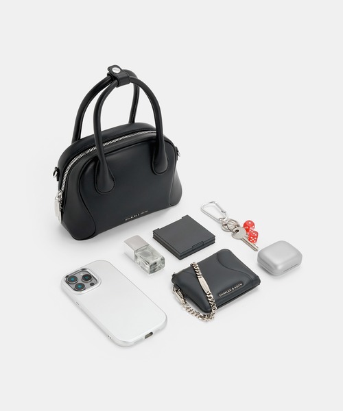 CHARLES & KEITH(チャールズ & キース)の「Nelly ネリ ボウリングバッグ(トートバッグ・レディース・スミクロ/ライトピンク・S)」の3枚目の写真