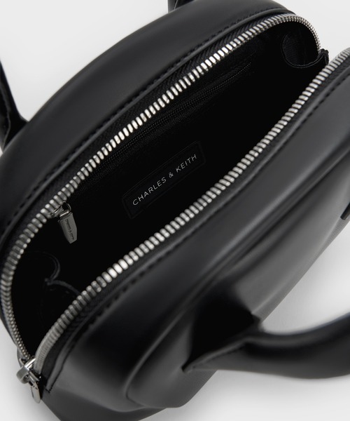 CHARLES & KEITH(チャールズ & キース)の「Nelly ネリ ボウリングバッグ(トートバッグ・レディース・スミクロ/ライトピンク・S)」の4枚目の写真