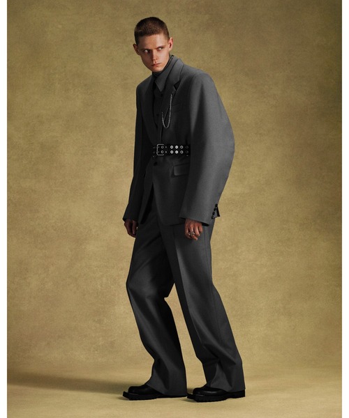 JOHN LAWRENCE SULLIVAN（ジョンローレンスサリバン）の「WOOL BARATHEA MASSIVE ROUNDED SLEEVE SINGLE BREASTED JACKET（テーラードジャケット・メンズ・ブラック・44/46/48）」の4枚目の写真