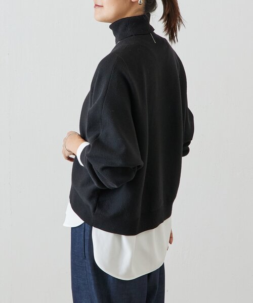 BEARDSLEY（ビアズリー）の「ハイネックドルマンニット（ニット