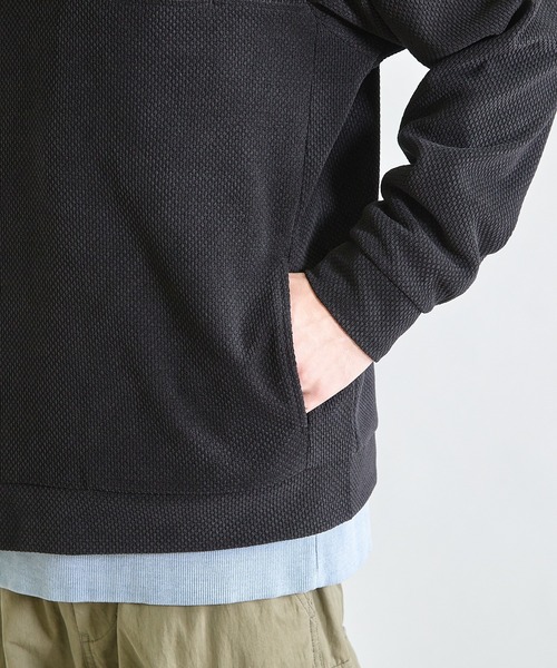 UNION STATION（ユニオンステーション）の「ハニカムモールハーフジップスタンドスウェット（スウェット・メンズ・ブラック/グレー・M/L）」の7枚目の写真