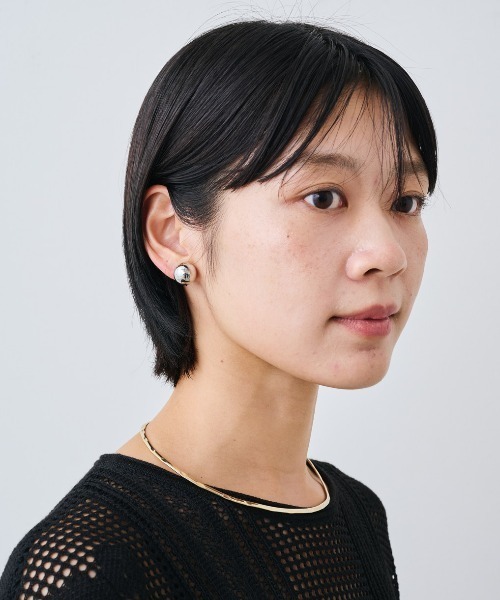 IEDIT（イディット）の「ＩＥＤＩＴ　神山まりあさんとコラボ　ボールイヤアクセ（ピアス（両耳用）・レディース・ゴールド/ホワイト/シルバー・2/1）」の6枚目の写真