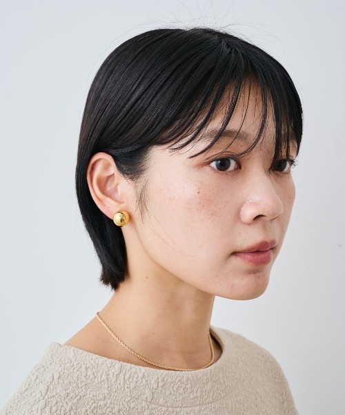 IEDIT（イディット）の「ＩＥＤＩＴ　神山まりあさんとコラボ　ボールイヤアクセ（ピアス（両耳用）・レディース・ゴールド/ホワイト/シルバー・2/1）」の7枚目の写真