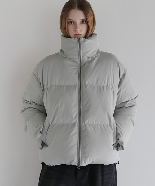 LILL（リル）の「【600フィルパワー】 ルーズシルエットスタンドネック中綿ショートジャケット（ダウンジャケット/コート・メンズ・ブラック系/グレー/ブラック・S/M/L/XL）」の15枚目の写真