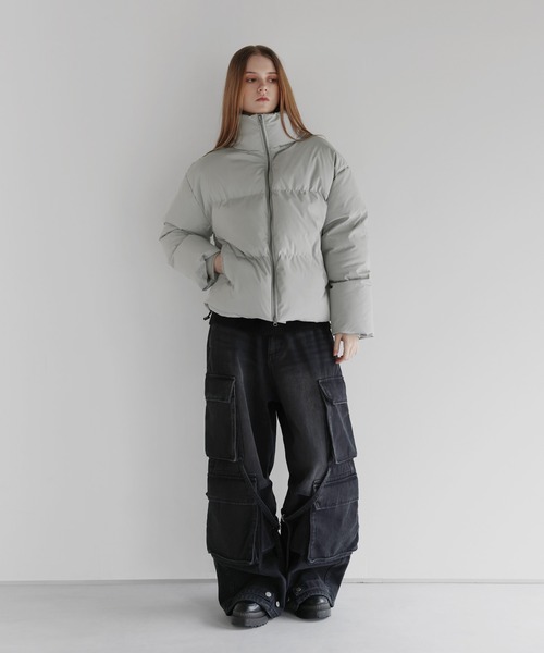 LILL（リル）の「【600フィルパワー】 ルーズシルエットスタンドネック中綿ショートジャケット（ダウンジャケット/コート・メンズ・ブラック系/グレー/ブラック・S/M/L/XL）」の21枚目の写真