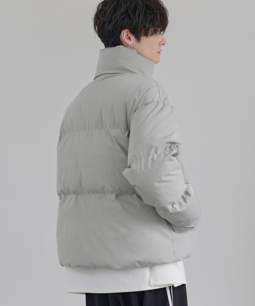 LILL（リル）の「【600フィルパワー】 ルーズシルエットスタンドネック中綿ショートジャケット（ダウンジャケット/コート・メンズ・ブラック系/グレー/ブラック・S/M/L/XL）」の9枚目の写真