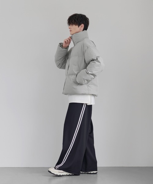 LILL（リル）の「【600フィルパワー】 ルーズシルエットスタンドネック中綿ショートジャケット（ダウンジャケット/コート・メンズ・ブラック系/グレー/ブラック・S/M/L/XL）」の11枚目の写真