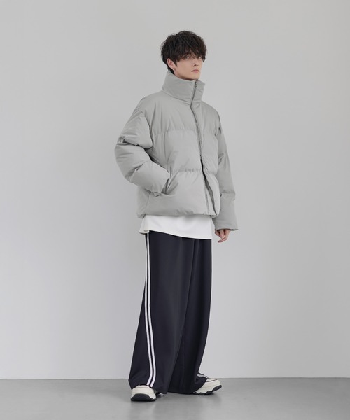 LILL（リル）の「【600フィルパワー】 ルーズシルエットスタンドネック中綿ショートジャケット（ダウンジャケット/コート・メンズ・ブラック系/グレー/ブラック・S/M/L/XL）」の12枚目の写真