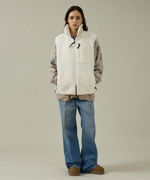 PENDLETON(ペンドルトン)の「【PENDLETON/ペンドルトン】Jaqared Boa Stand Vest/ジャガード/ベスト/ユニセックス(ベスト・メンズ・ブラック/アイボリー・L/M)」の11枚目の写真