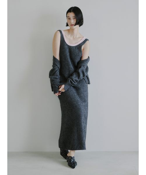 MIESROHE（ミースロエ）の「アルパカ混シャツニットカーデ（カーディガン/ボレロ・レディース・チャコールグレー/ピンク/レッド/ホワイト・F）」の16枚目の写真